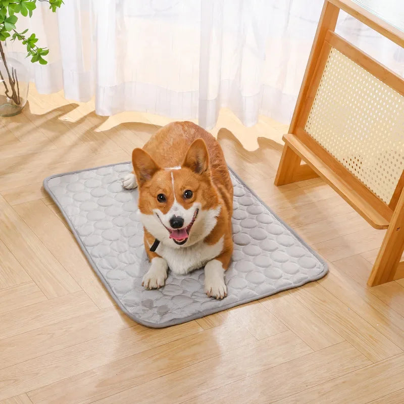 YEGBONG Cooling Pet Bed — Breathable Ice Silk Cushion