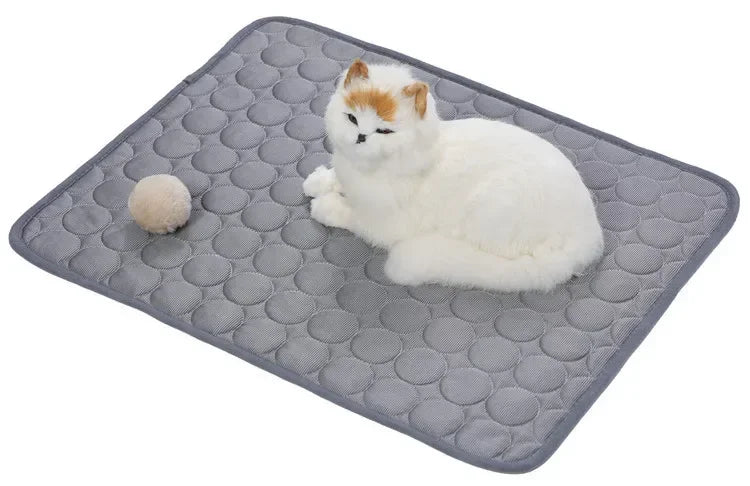 YEGBONG Cooling Pet Bed — Breathable Ice Silk Cushion